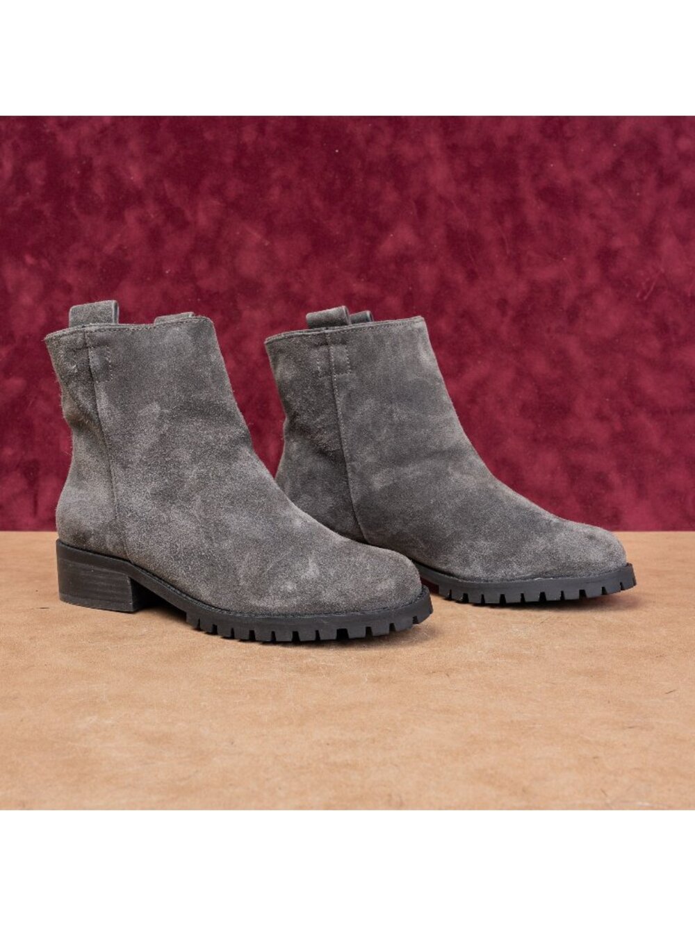 Splendid Women Distress Grey Suede Fleece lined Slip on Boots sz 7.5